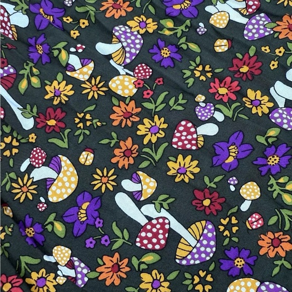 ModCloth More Than Charming Green Mushroom Skirt Rayon Blend Large W/pockets - Picture 6 of 13